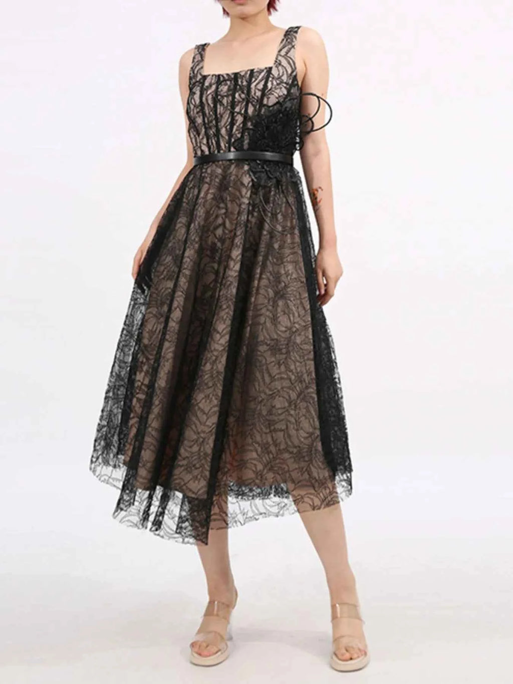 Lace Square Neck Midi Dress edb43952-36f7-436a-8c8d-6c279495569b-Max-Origin
