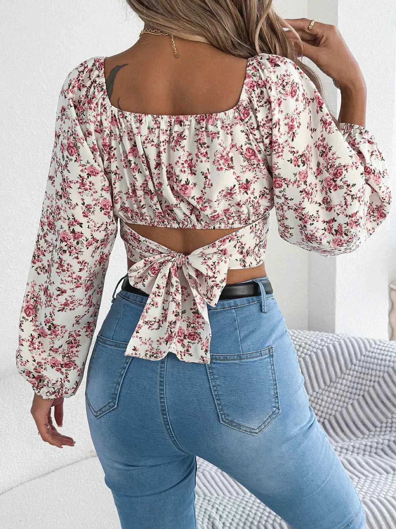 Floral Balloon Sleeve Square Neck Crop Blouse edc2e8979bdf4370b2ad5ef0450f387c-Max-Origin