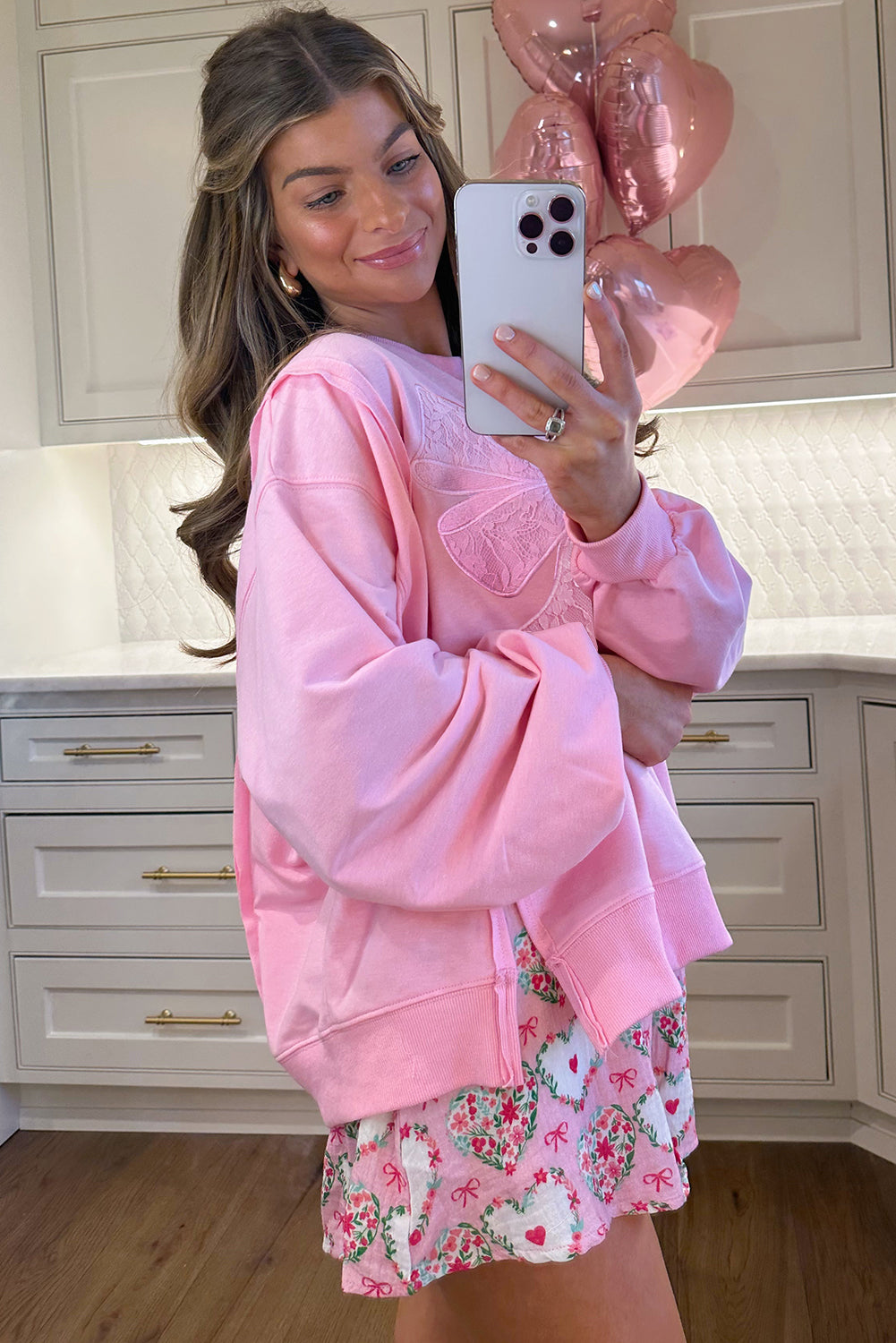 Bonbon Lace Bow Embroidered Exposed Seam Sweatshirt ee4232c7d0e0a40f