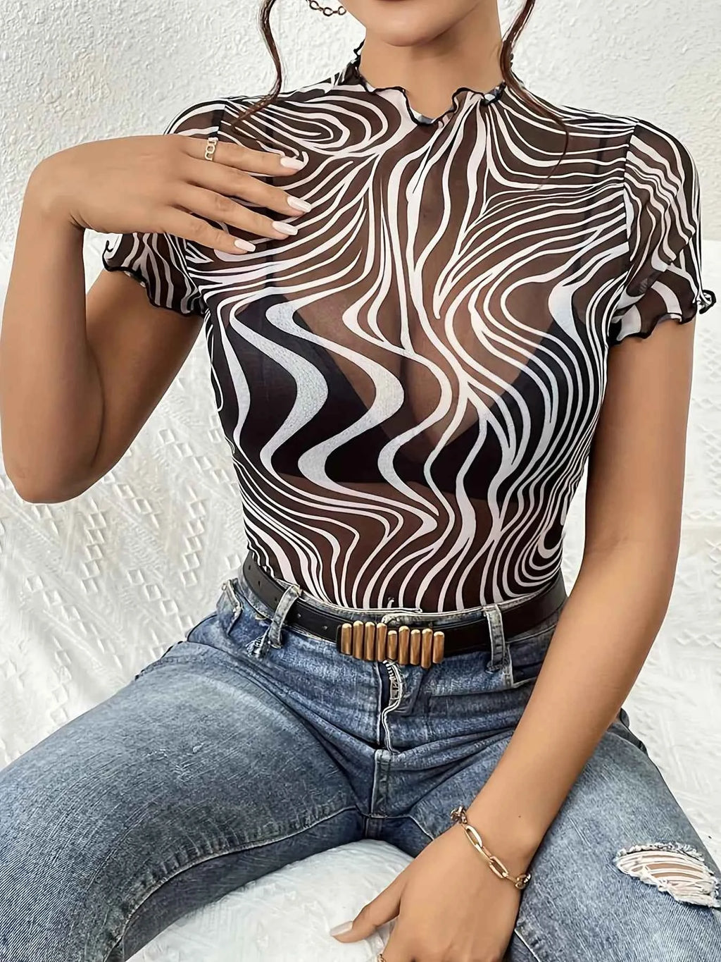 Psychedelic Wave Print Mock Neck T-Shirt ee43f237dfc848a081e6afc5d6f64355-Max-Origin