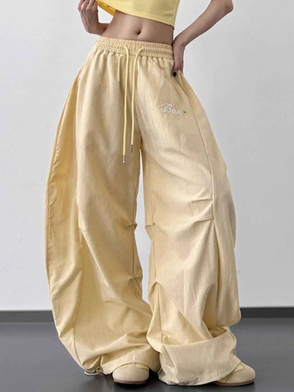 Wide Leg Drawstring Casual Pants eecdf5db-e0b0-4bd8-bf0d-aebc2fc87ac9-Max-Origin