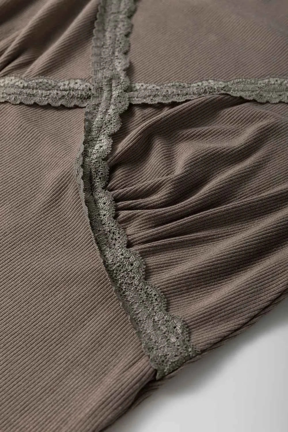 Lace Splicing Crisscross Slim V Neck T Shirt efa9016f-4ecc-4457-a72d-6b32ebb9f96f-Max