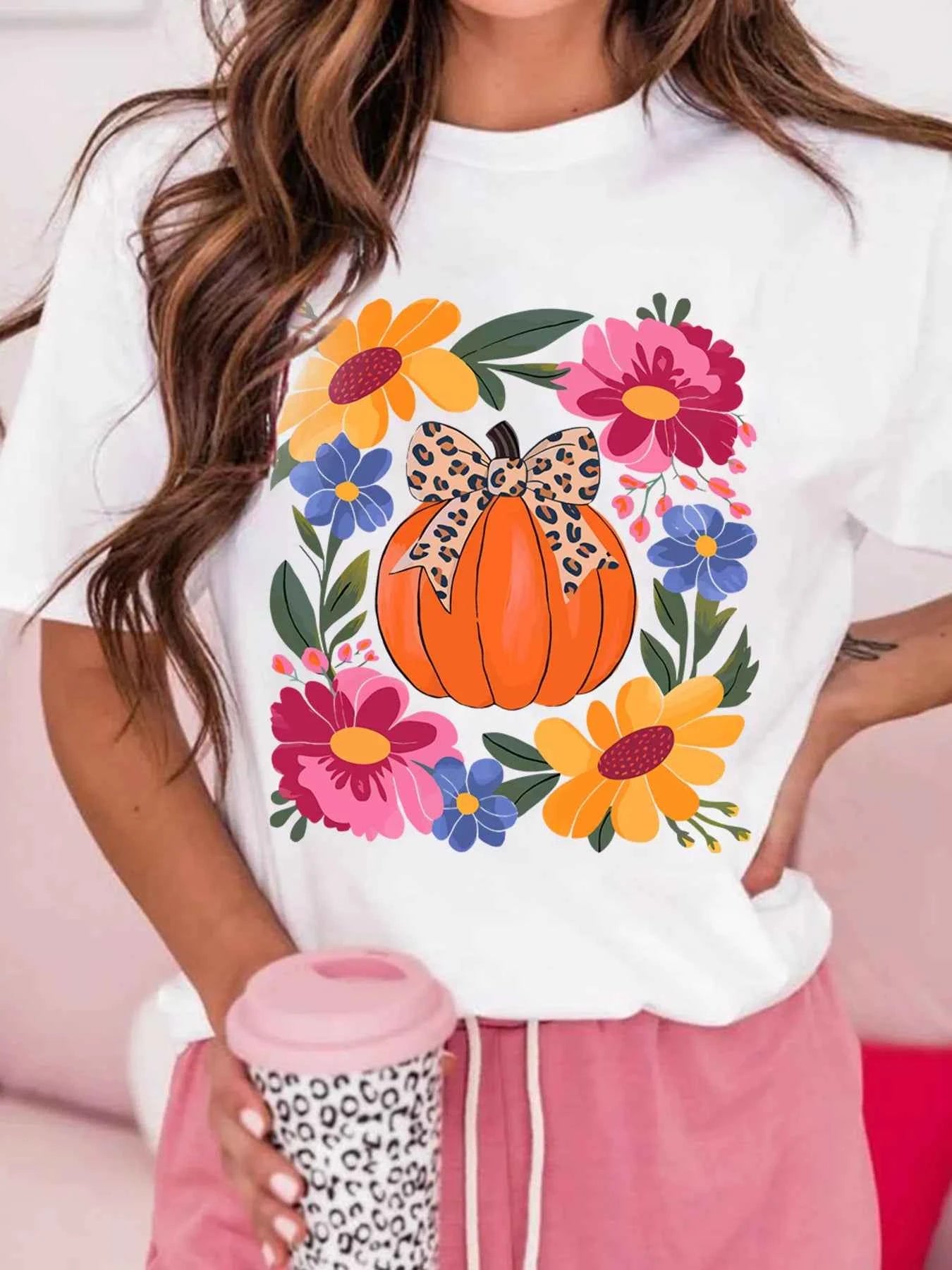 Pumpkin Floral Graphic Round Neck T-Shirt f02ca710ca994c54ae52d20a48214a38-Max-Origin