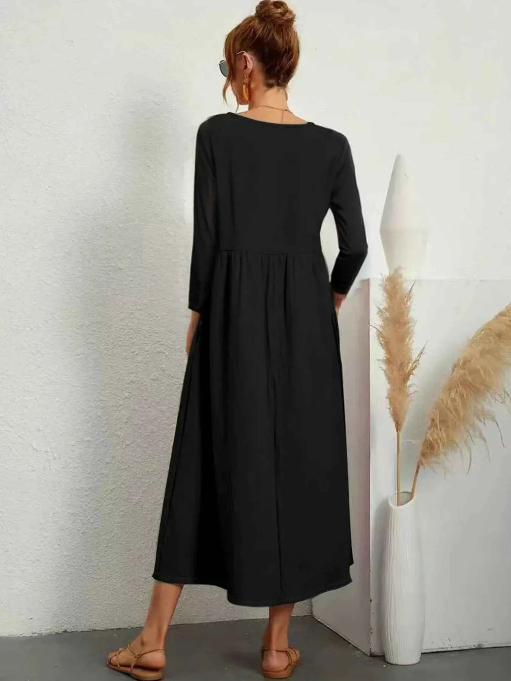 V-Neck Long Sleeve Midi Dress f085d8af2ce34dc7abae6b5c1e747b66-Max-Origin
