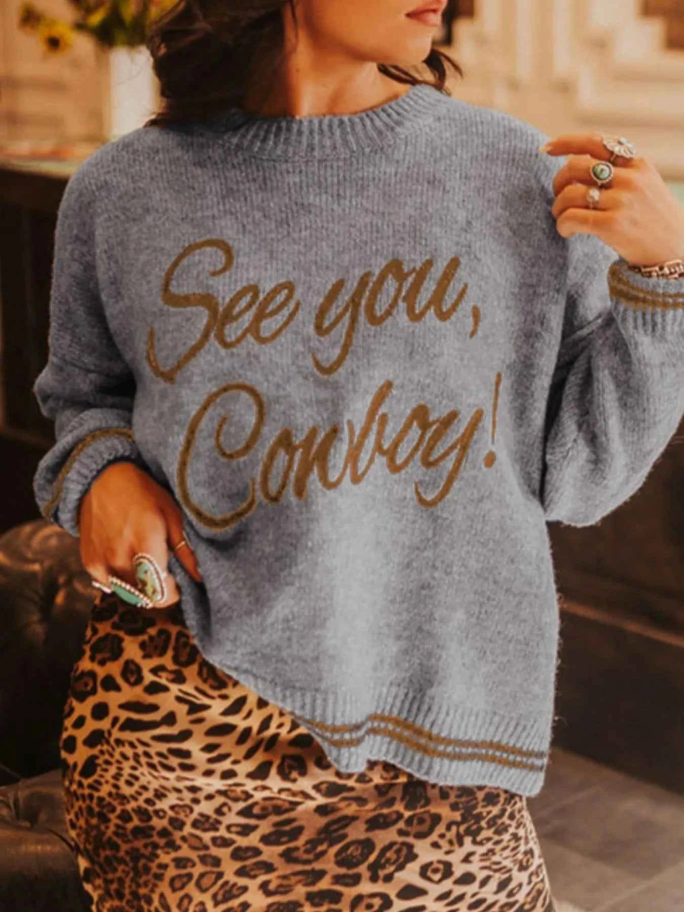 Letter Contrast Hem Round Neck Sweater f0a994b6-80b3-4570-bf72-50a5eff40ac3-Max-Origin