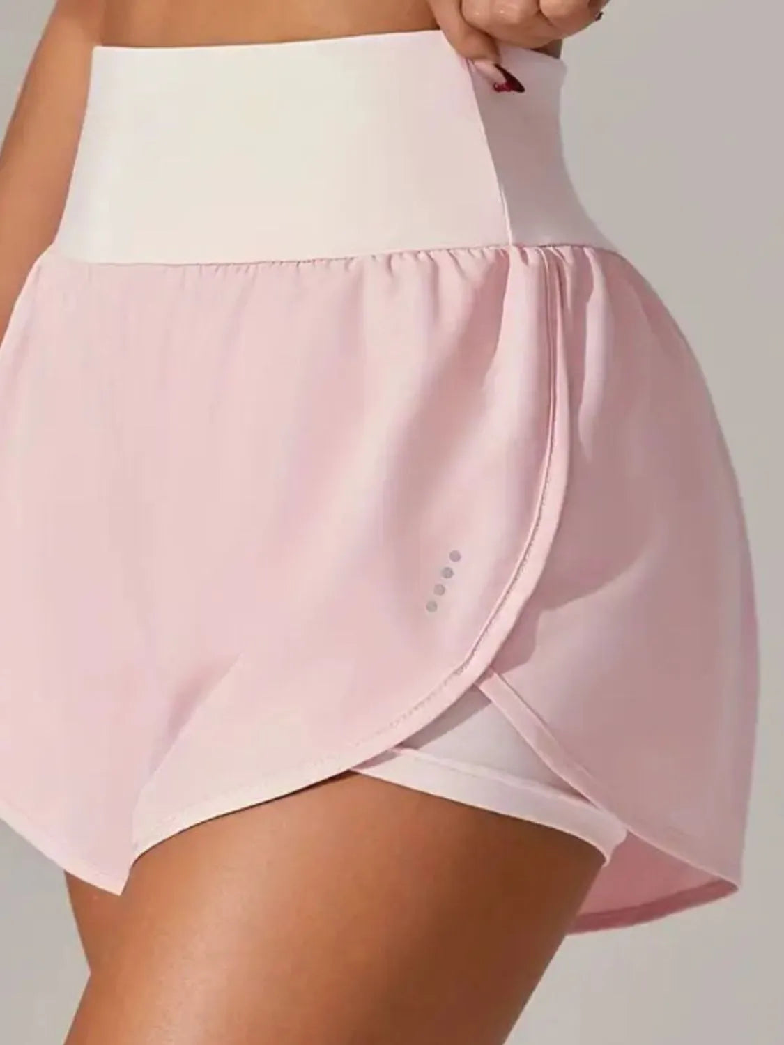 Pocketed High Waist Active Shorts f1db0131-ef8a-40cd-9671-b311867db21b-Max-Origin