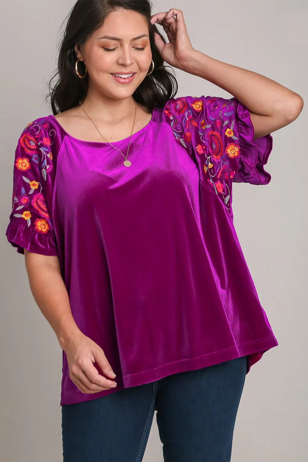 Umgee Full Size Velvet Embroidery Short Sleeve Blouse f2082b34-8c54-4019-a559-b1577a1dccb1-Max