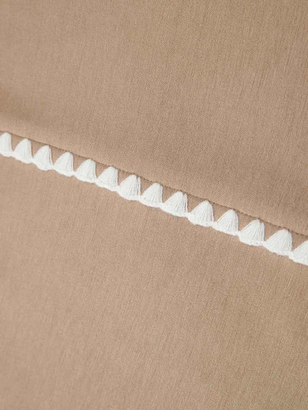 Contrast Trim Short Sleeve T-Shirt f2682e69daa34409a8b642fe914e4207-Max-Origin