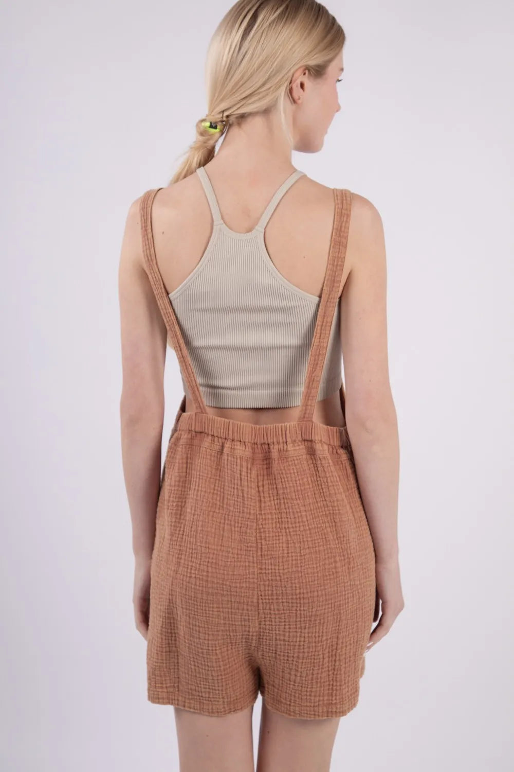 VERY J Sleeveless Double Gauze Overalls with Pockets f2dfecca-c746-422f-ae82-ad8bd148cc63-Max