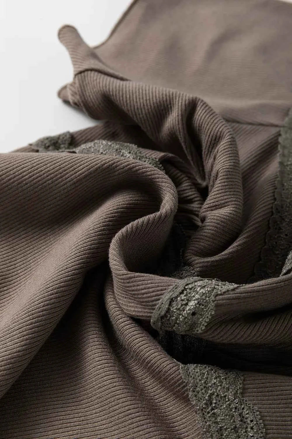 Lace Splicing Crisscross Slim V Neck T Shirt f2f24af6-0ce2-4c2b-979a-88d427a8da71-Max