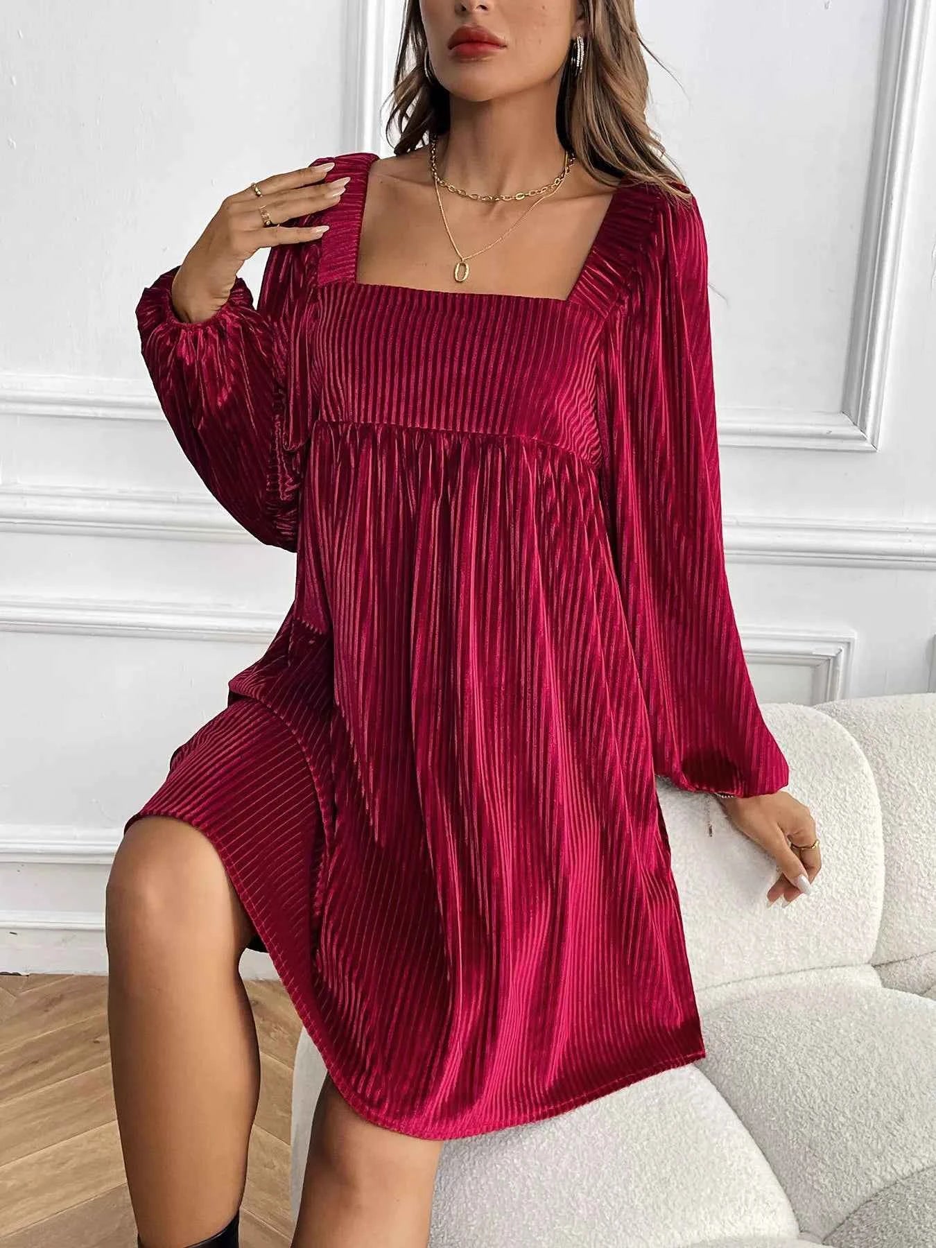 Velvet Square Neck Long Sleeve Dress f3c6453d37174e3dbe357a97e986766c-Max-Origin