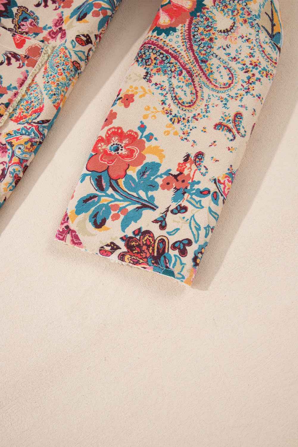 Beige Vintage Paisley Floral Printed Sherpa Lined Hooded Jacket f49752918c926eef