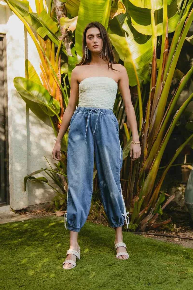 BiBi Striped Tape Details With Bot Tied Point Elastic Waist Jeans f5850b8278684239912115126ef7d51a-Max-Origin