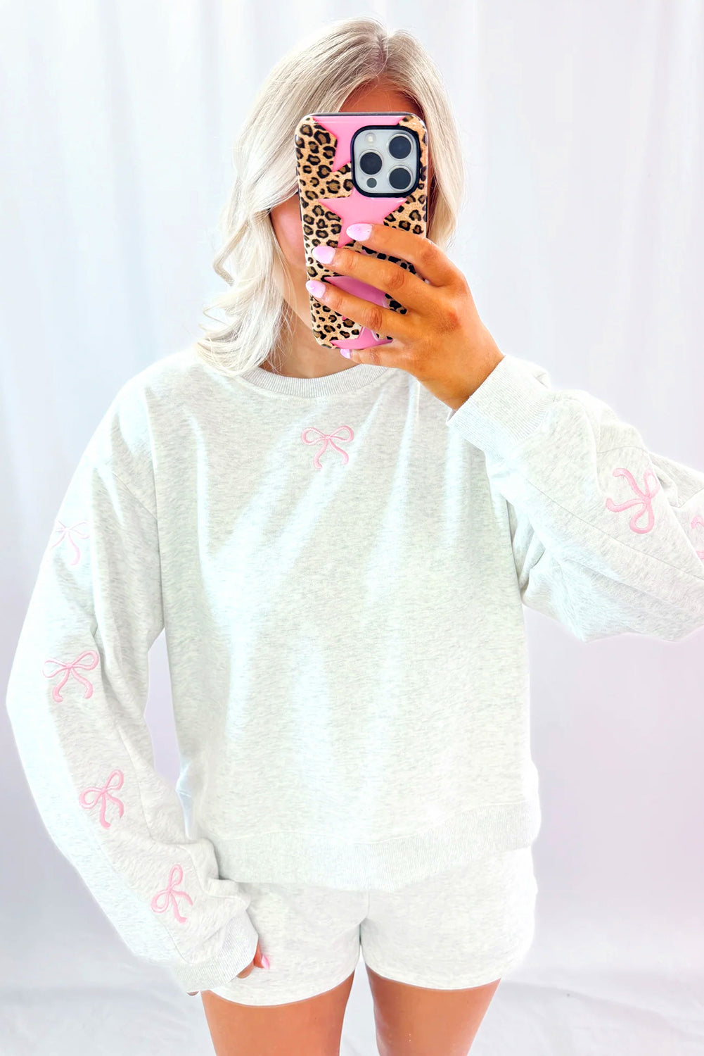 Light Grey Bow Embroidery Long Sleeve Pullover and High Waist Shorts Set f5e5d116164d90ee