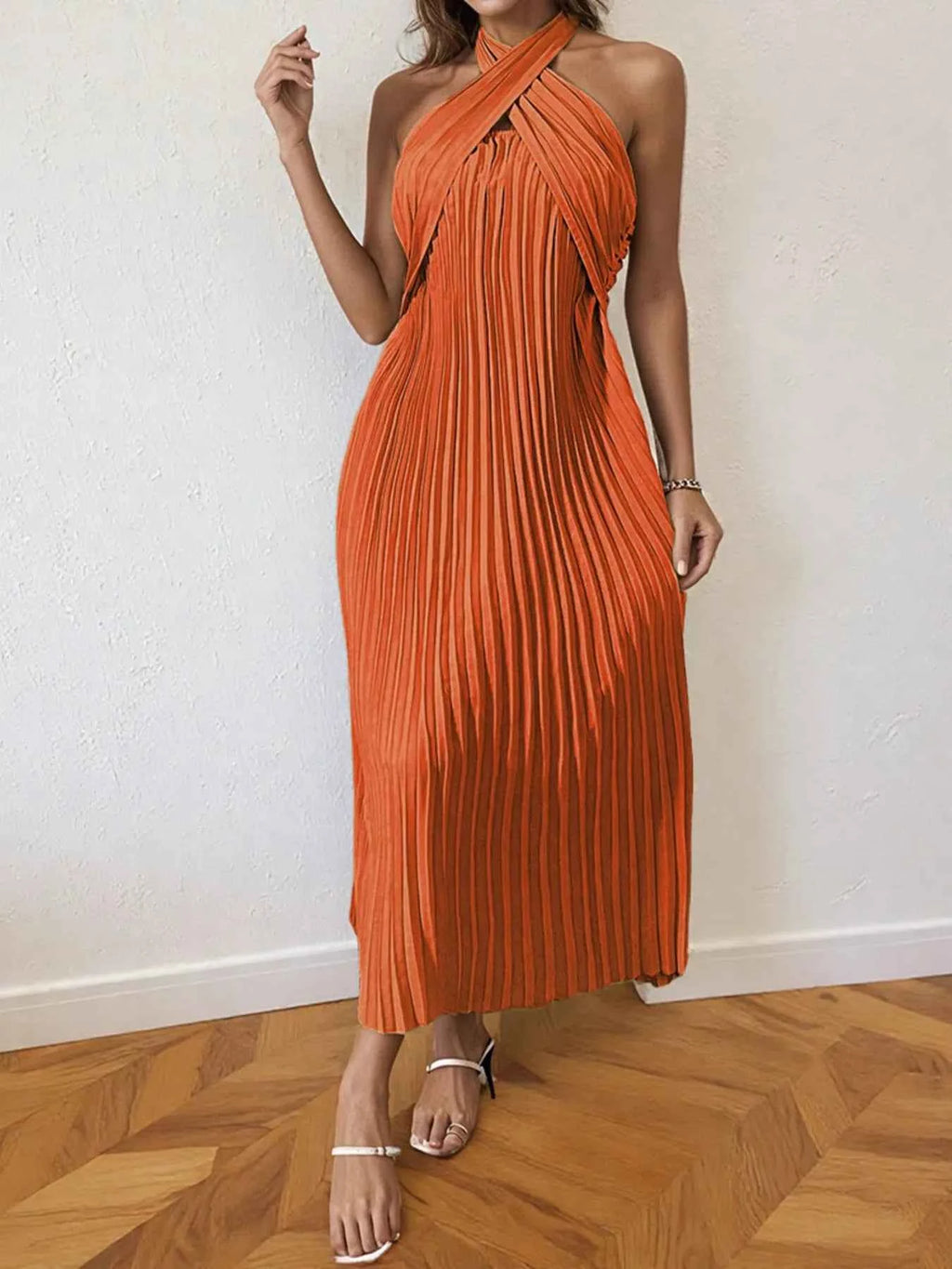 Pleated Halter Neck Midi Dress f70c766e8bf147bab37bc94a6e0206e9-Max-Origin