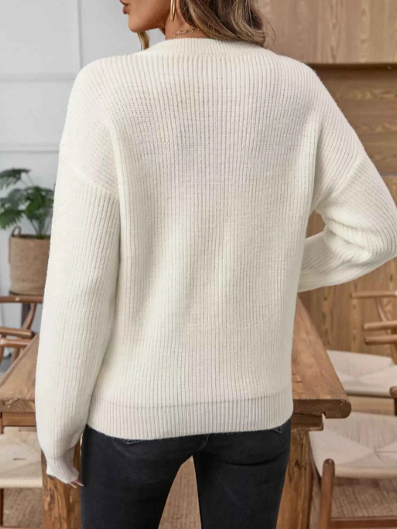 Button Detail Long Sleeve Sweater f752b48b18e249c9944073a5e092025d-Max-Origin