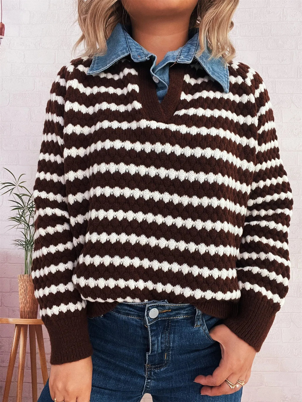 Contrast Striped Sweater with Denim Collar f7a32995-e2dd-4c7c-aa73-2bf5c75319b7-Max-Origin