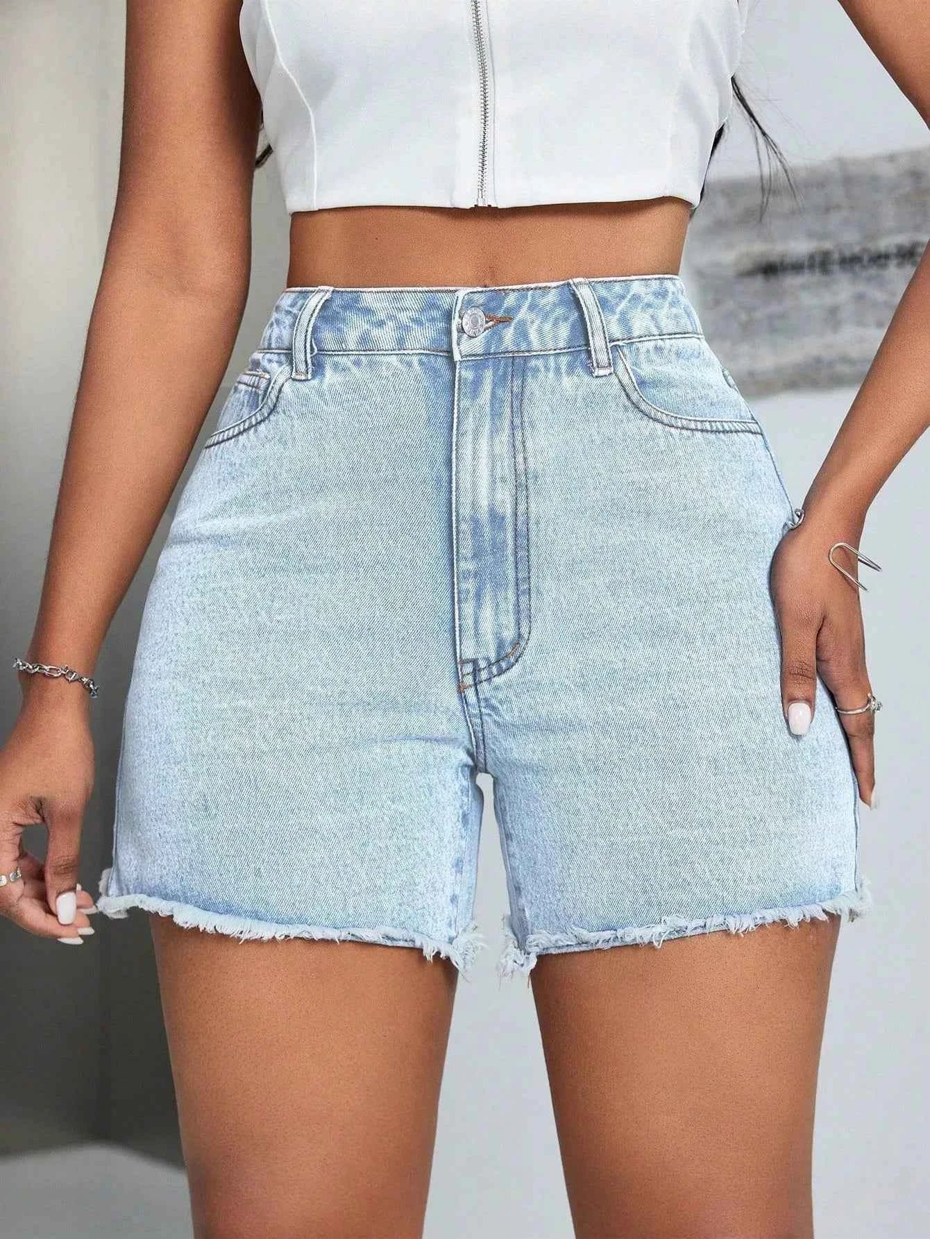 High-Waisted Raw Hem Denim Shorts f7d498c4-2395-4750-85a8-33abb7451358-Max-Origin