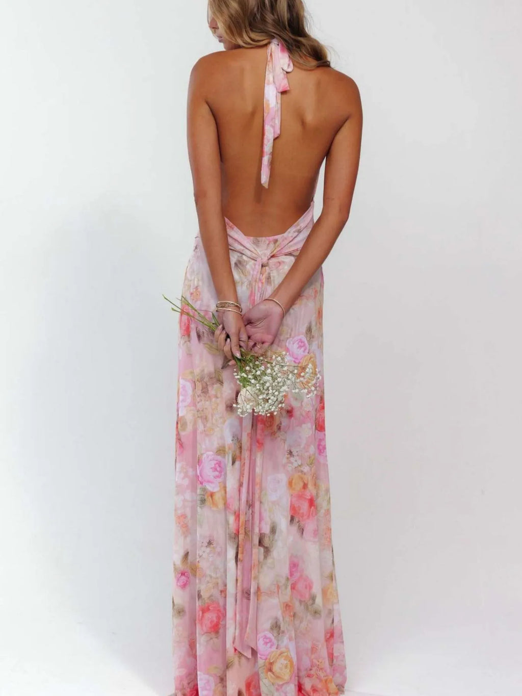 Floral Halter Neck Deep V Maxi Dress f87d2d47-c876-4abb-ab72-e2420af746fd-Max-Origin