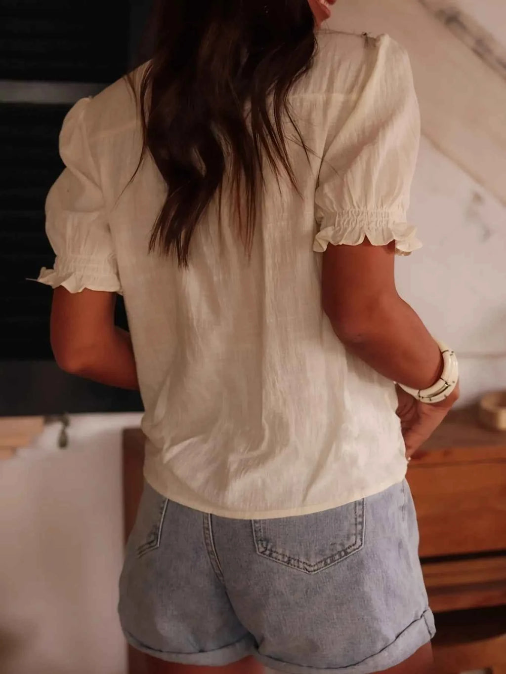 Embroidered Puff Sleeve Blouse f89340ee8f9a48d0a0bd0ea9325bfe58-Max-Origin