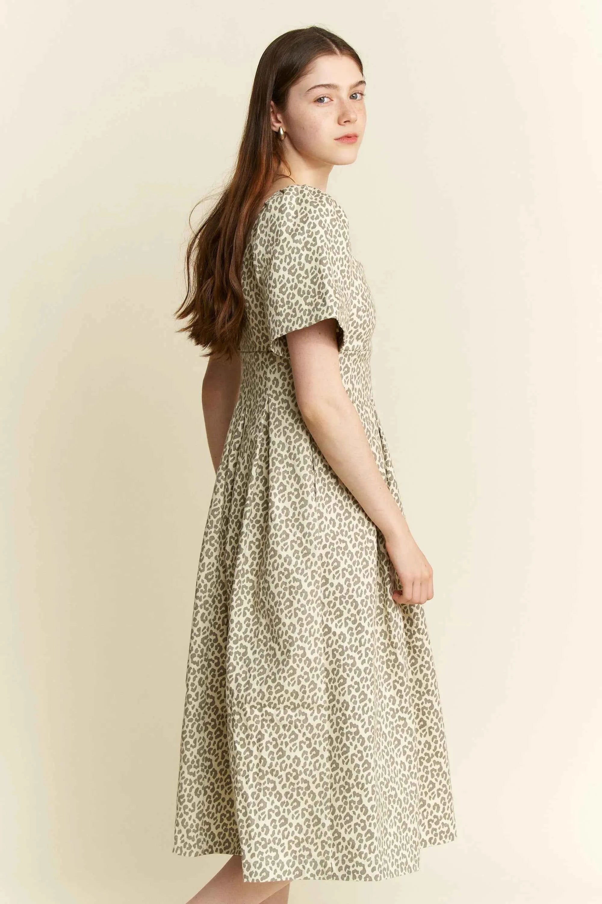 Jade By Jane Full Size Leopard Print Bell Sleeve Midi Dress Plus Size f9fba416d5a44d519d8f603057998cf7-Max-Origin