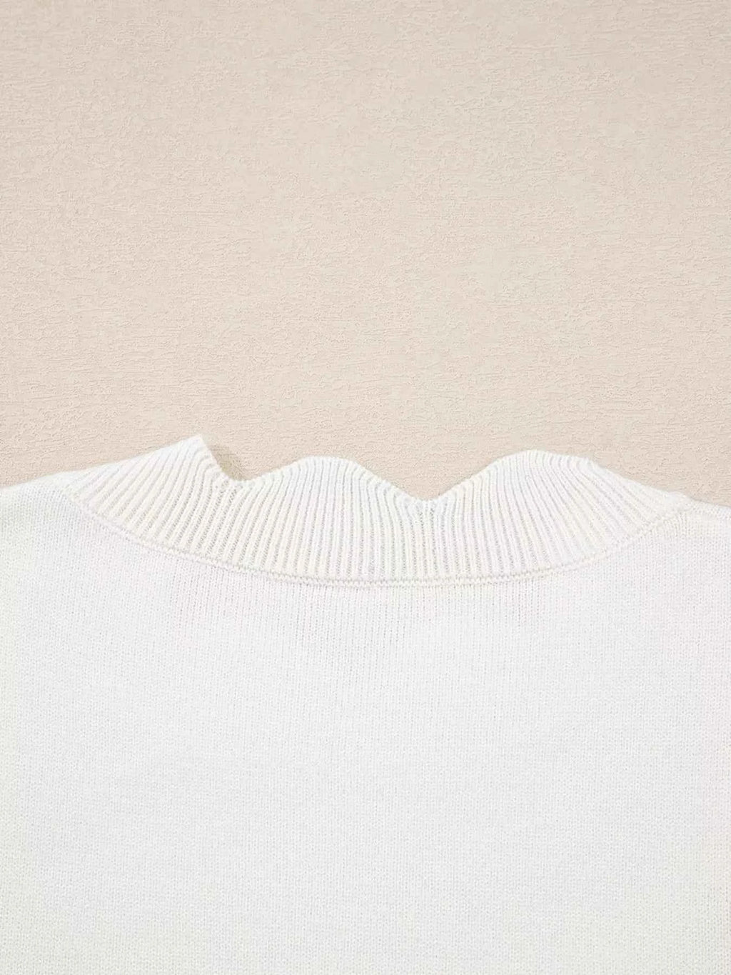 Floral Embroidered Scallop Hem Cropped Sweater fa2923baad624340b7fb16b65cb6e459-Max-Origin