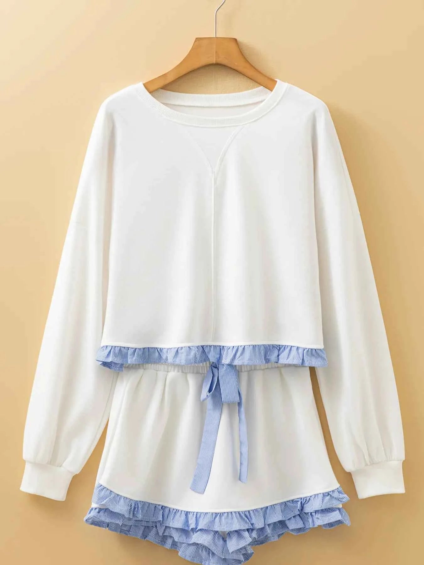Contrast Trim Round Neck Top and Shorts Set fb8ca7d594604c3f88b5bf19145f8d96-Max-Origin