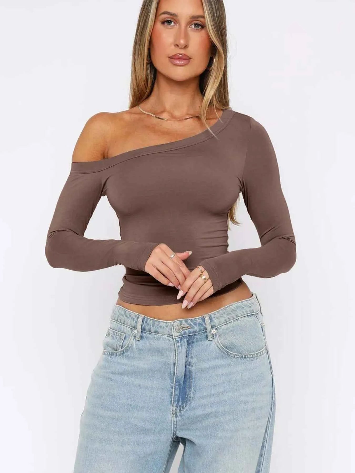 One Shoulder Long Sleeve Crop T-Shirt fbb111dfbab0474f88e4362ba33ea1d3-Max-Origin