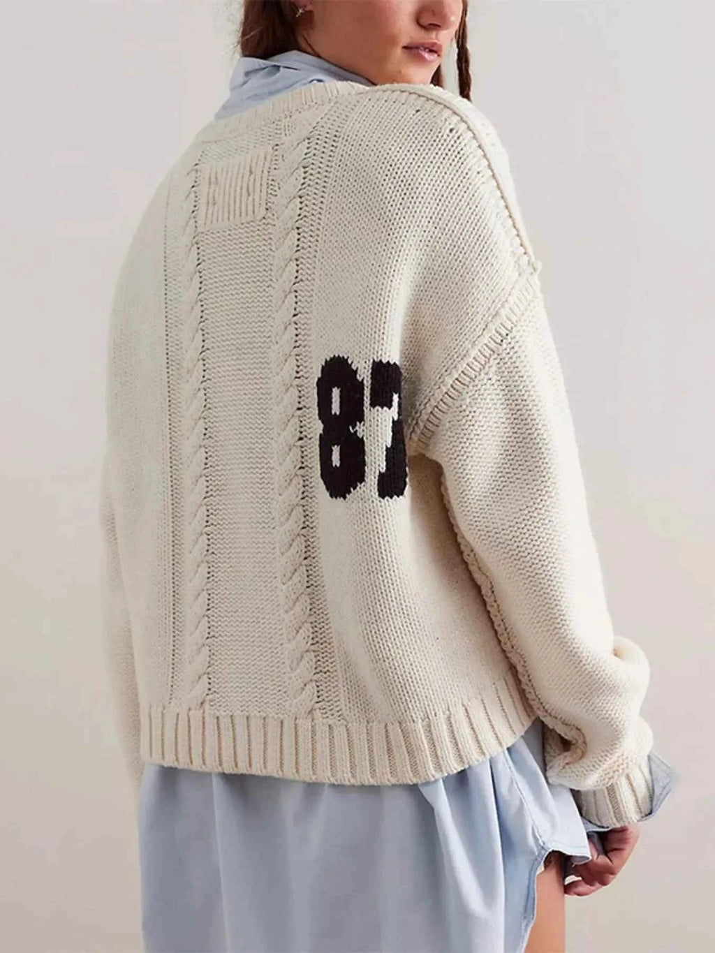 Number 81 Oversized Cable Knit Sweater fca47683-8452-4361-a29b-eb425f88063d-Max-Origin