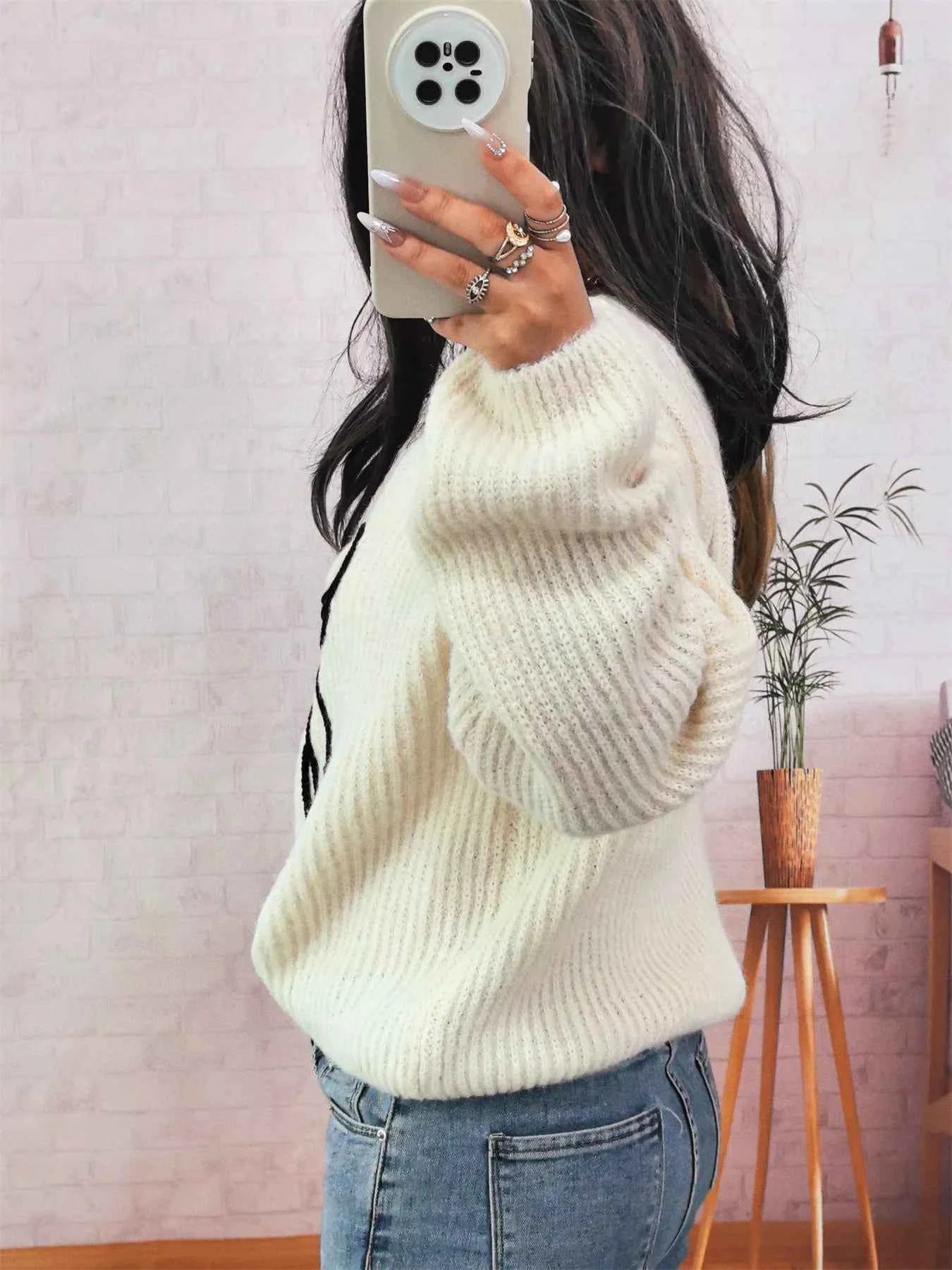 Bow Round Neck Long Sleeve Sweater fcc7a42800cd4425b8eee9414562319e-Max-Origin