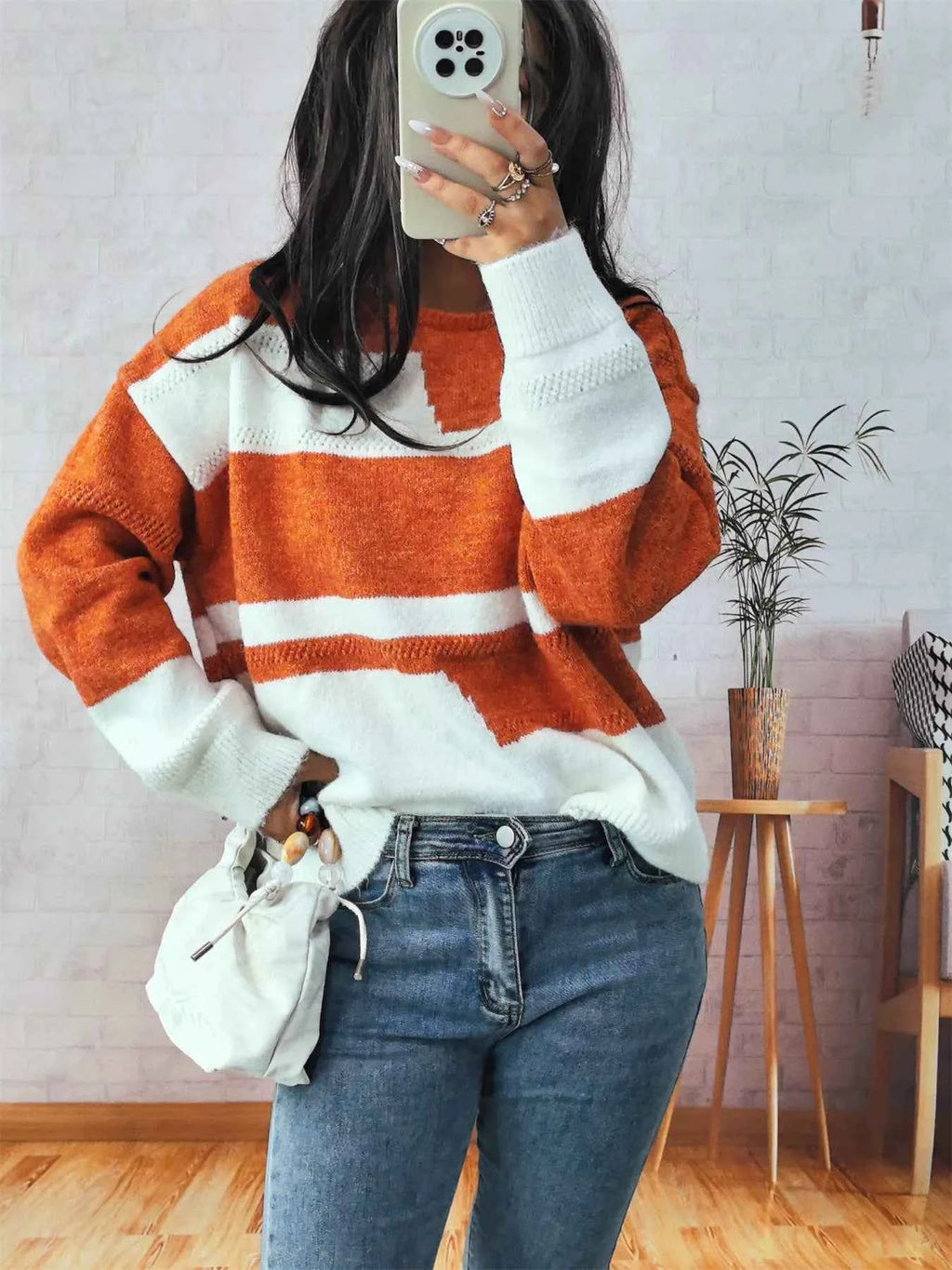 Color Block Round Neck Sweater fd97b94576dc410a9c8952c3a9dfb12a-Max-Origin