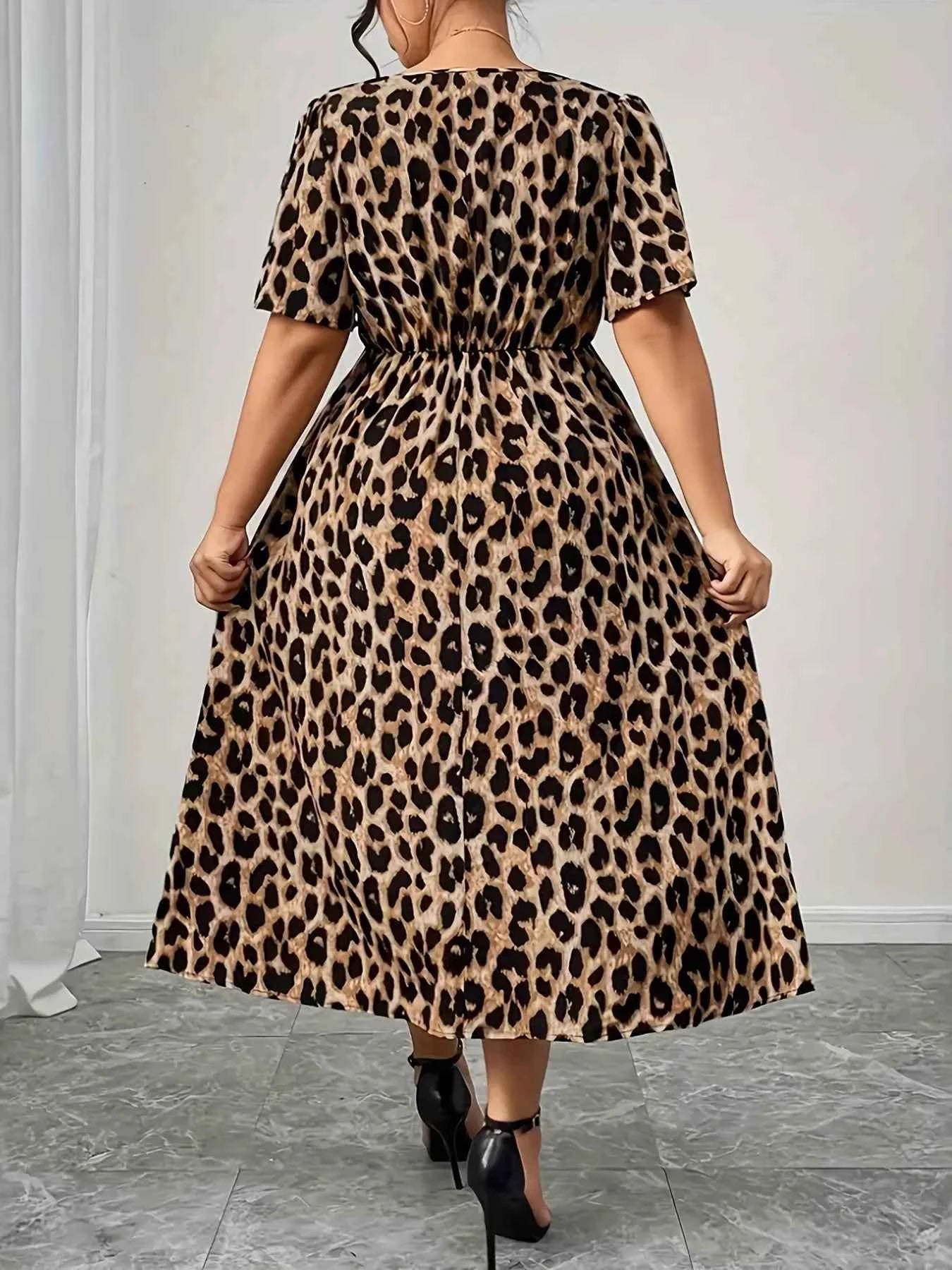 Plus Size Twisted Front Leopard Short Sleeve Dress ff131d92d6844e178ae65162a8dbb51b-Max-Origin